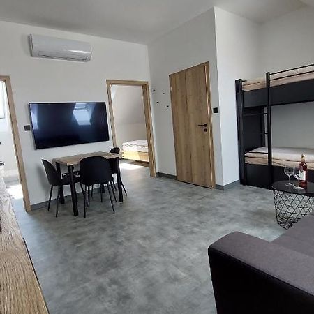 Apartman Po Schodech Nahoru Bořetice Zewnętrze zdjęcie
