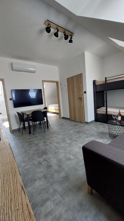 Apartament Apartman Po Schodech Nahoru Bořetice Zewnętrze zdjęcie